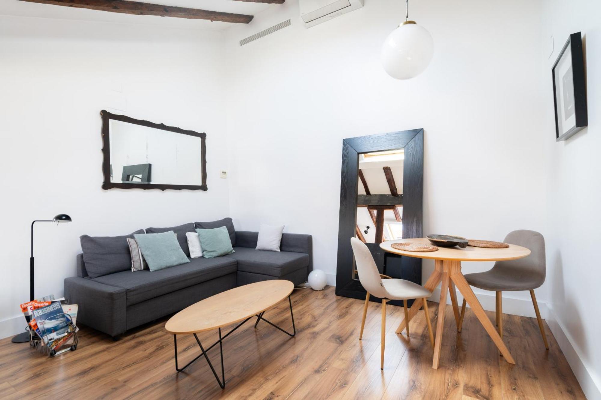 Apartamento En Alonso Martinez Alquiler Temporal Madrid Exterior photo