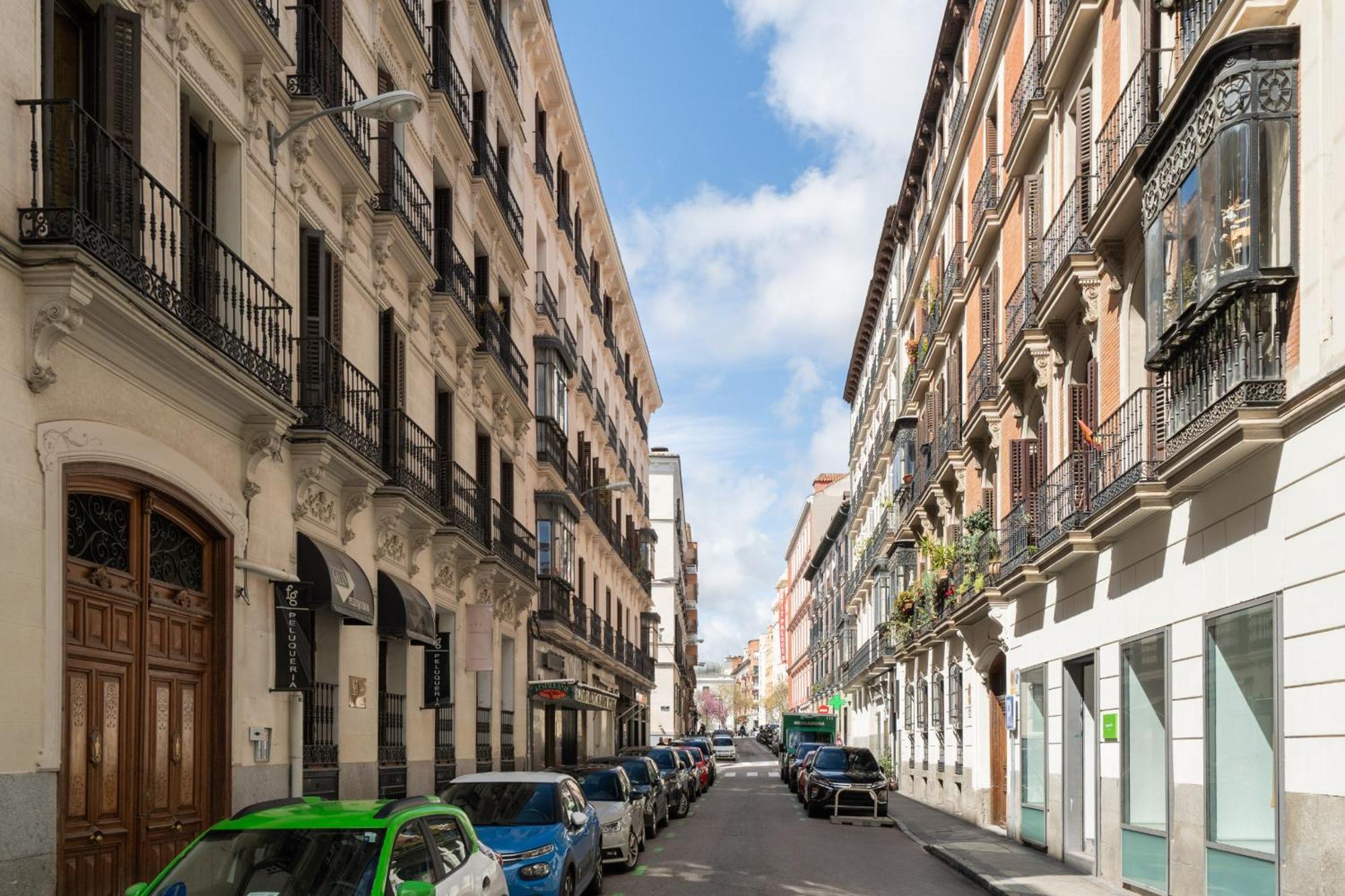 Apartamento En Alonso Martinez Alquiler Temporal Madrid Exterior photo